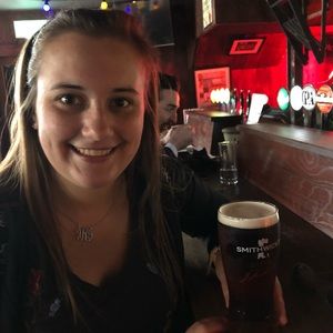 Meet your Posher, Alicia